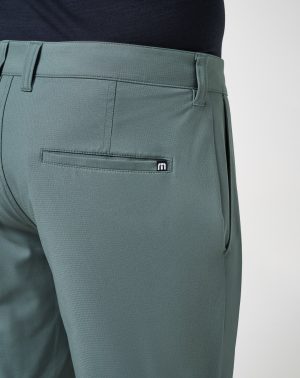 Wanderlust Short 9In