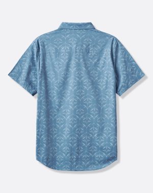 Canopy Breeze Button-Up
