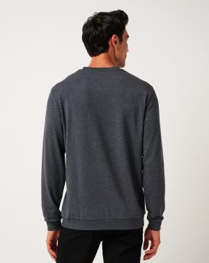 Amenities V-Neck Crew