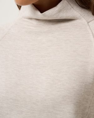 Skyloft Soft Funnel Neck