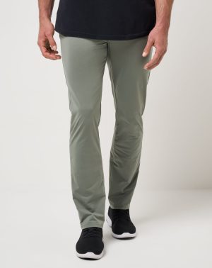 Open To Close Tech Knit Pant