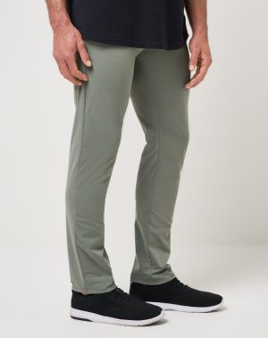 Open To Close Tech Knit Pant